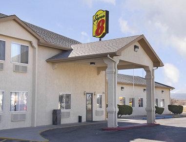Super 8 By Wyndham Hotel